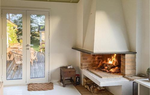 Awesome Home In Tr�sl�vsl�ge With 4 Bedrooms #269