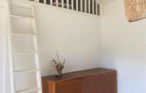 Awesome Home In Tr�sl�vsl�ge With 4 Bedrooms #269