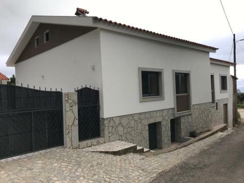 Ribeirinho Da Serra