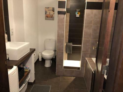 Accommodation With Bar And Swimming Pool (max.16p)