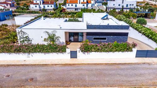 Blue Hill Boutique Villa