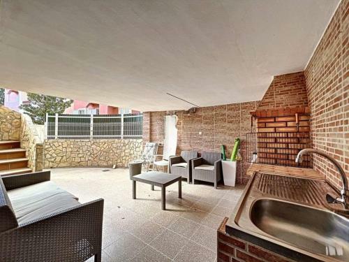 Freer Villa
