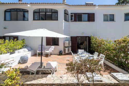 Villa Saltwater House