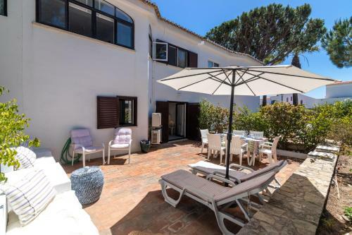 Villa Saltwater House