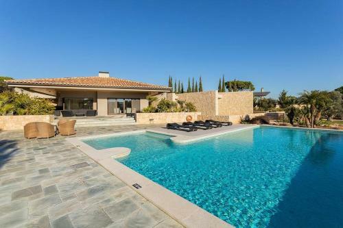 [luxury Villa] Cinema, Sauna, Pool And Billiards