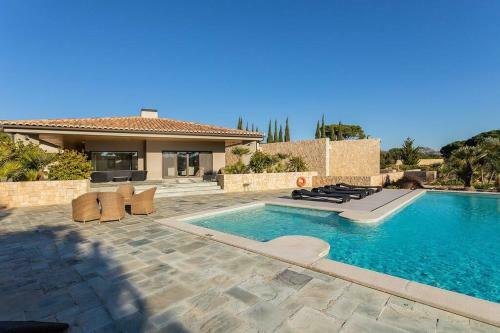 [luxury Villa] Cinema, Sauna, Pool And Billiards