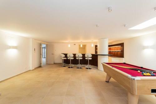 [luxury Villa] Cinema, Sauna, Pool And Billiards