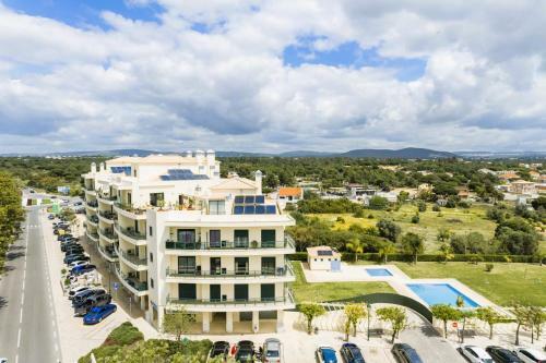 Exquisite Penthouse Apartment W Large Terrace Pool & Parking