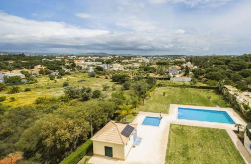 Exquisite Penthouse Apartment W Large Terrace Pool & Parking