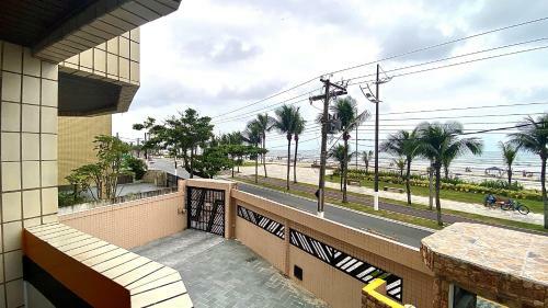 Apartamento Lindo Na Beira Da Praia -vila Cai�ara