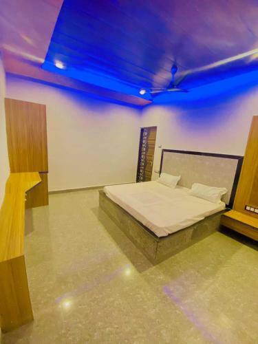 Hotel Oyo 89692 Ajaypalgarh Resort