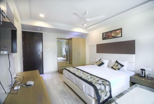 Hotel Pal Residency