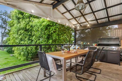 Baileys Retreat - Pet Friendly - 10 Mins Walk To Beach