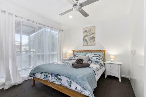 Baileys Retreat - Pet Friendly - 10 Mins Walk To Beach