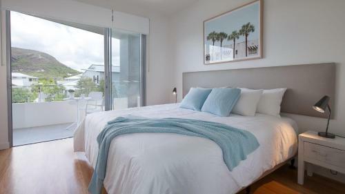 Belle Mare Holiday House