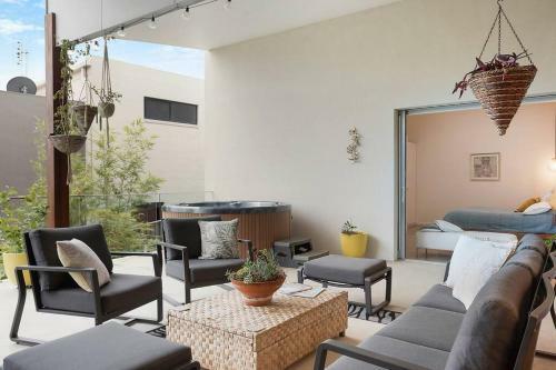1 The Point - Award Winning Home