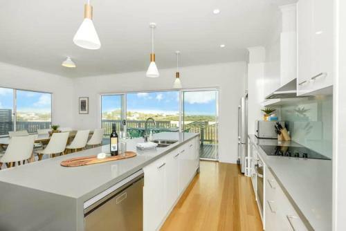 New Listing Discount - Dunescape 4br With Sea Views