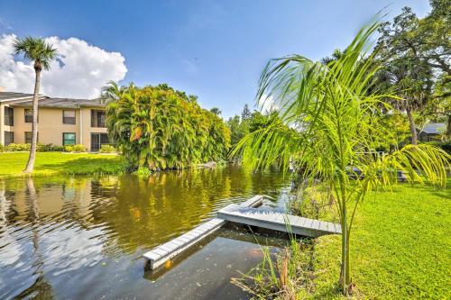 Waterfront N Fort Myers Boat Dock, Fire Pit!
