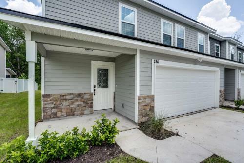 Jennings Townhome