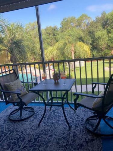 Apartamento Beautiful Pool View Condo