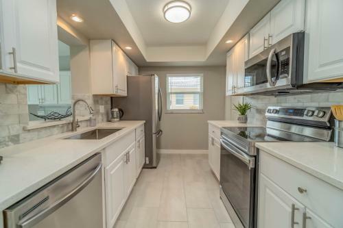 Florida Oasis - Private Dog Friendly Villa With Solar Pool - Sleeps 6