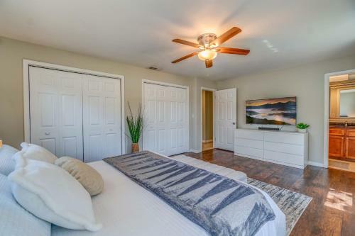 Golf Retreat - Private Dog Friendly Villa With Heated Pool - Sleeps 6