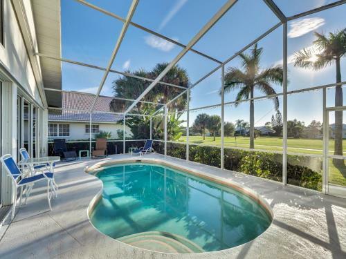 Tropical Cape Haze - Private Villa With Heated Pool - Sleeps 6
