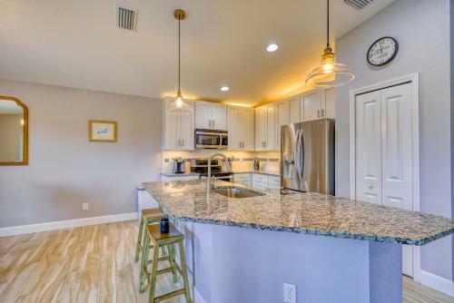 Cheerful 3bdrm Home, With Heated Pool