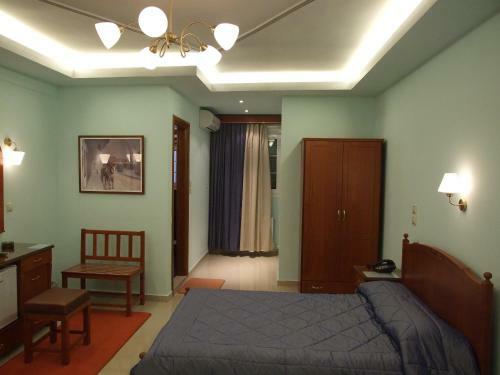 Hotel Avra