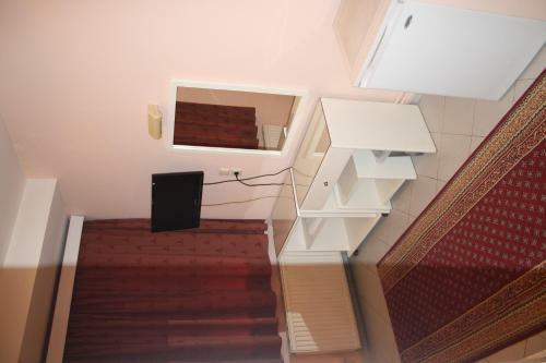 Hotel Avra