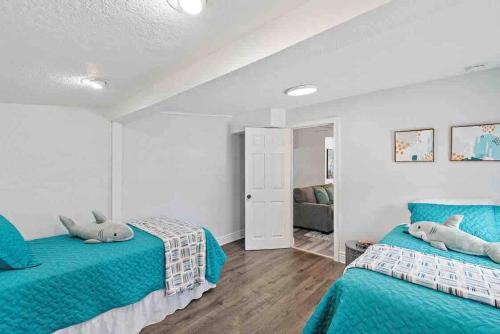 Family Friendly W/pool. 5 Miles To Madeira Beach
