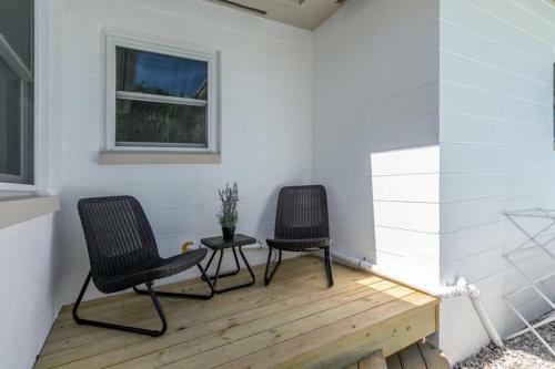 Renovated Seminole Salt Water Pool Home
