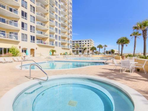 Apartamento Emerald Isle #1106