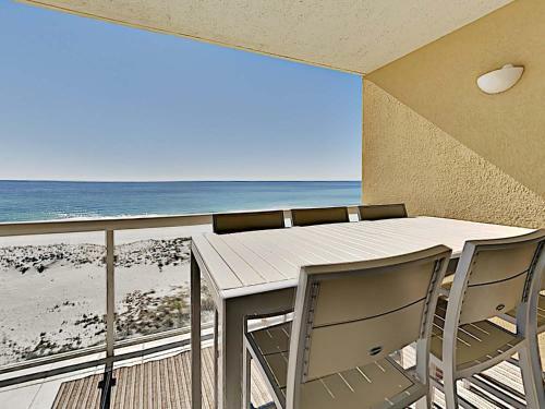 Apartamento Emerald Isle #501