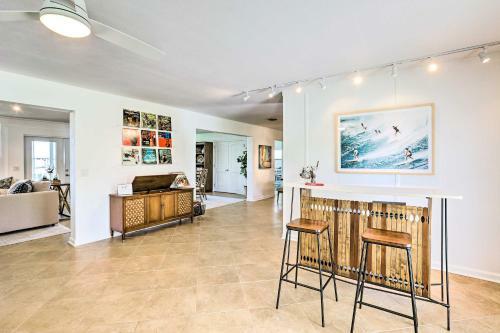 Lakefront Tavares Home With Sunroom And Boat Dock