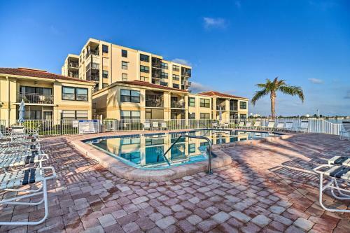 Apartamento Isla Del Sol Condo About 2 Mi To St Pete Beach!