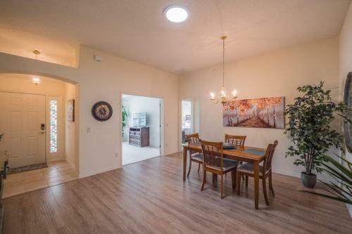 Limestone Avenue 1264