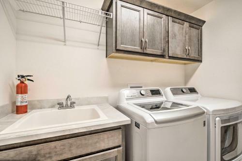 Adults-only Home In The Villages With Perks!