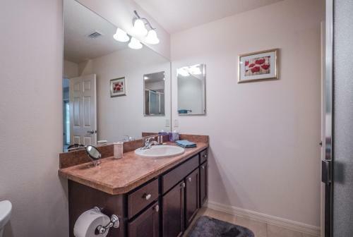 The Villages - Vestridge Avenue 3490