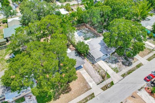 Central Sarasota Delight
