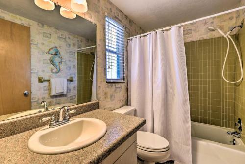 Sunny Sarasota Home 4 Mi To Siesta Key Beach
