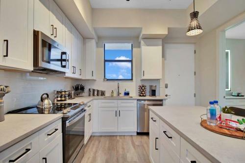 Apartamento Stylish Work And Play King Bed Mins From Dwntwn