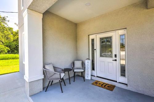 Chic And Bright Tampa Home About 5 Mi To Downtown!