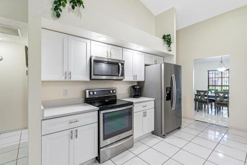 Spacious Space To Make Memories @ Beach City
