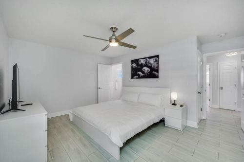 Pool Waterfront Casa Del Sol Centrally Located
