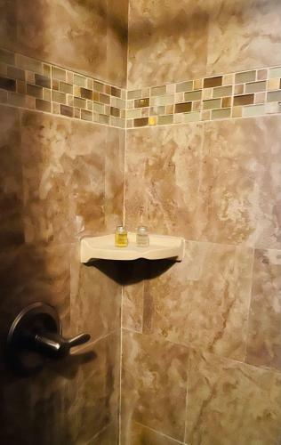 Hostal 150 Year Old Restored Lincolnville Cottage
