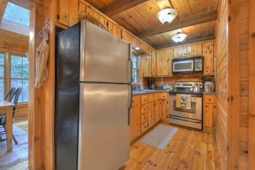 Bearfoot Bend Cabin In Blue Ridge