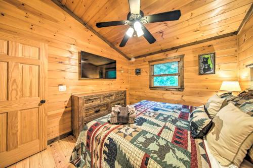 Woodsy Georgia Abode With Decks And Creek On-site