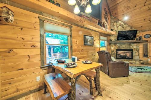 Woodsy Georgia Abode With Decks And Creek On-site