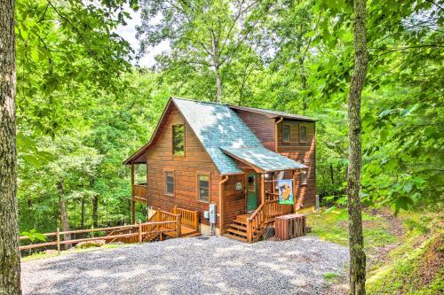 Woodsy Georgia Abode With Decks And Creek On-site